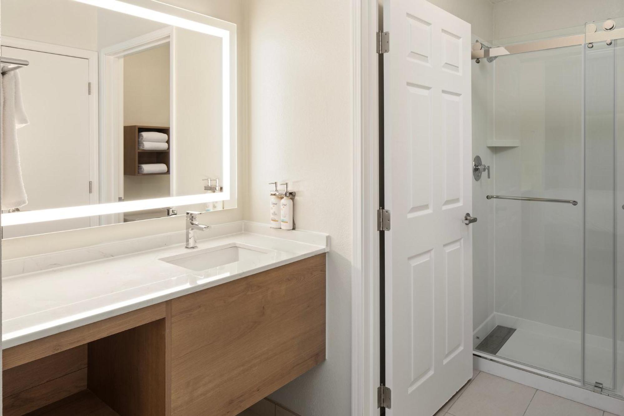 Staybridge Suites Minneapolis-Maple Grove By Ihg Εξωτερικό φωτογραφία