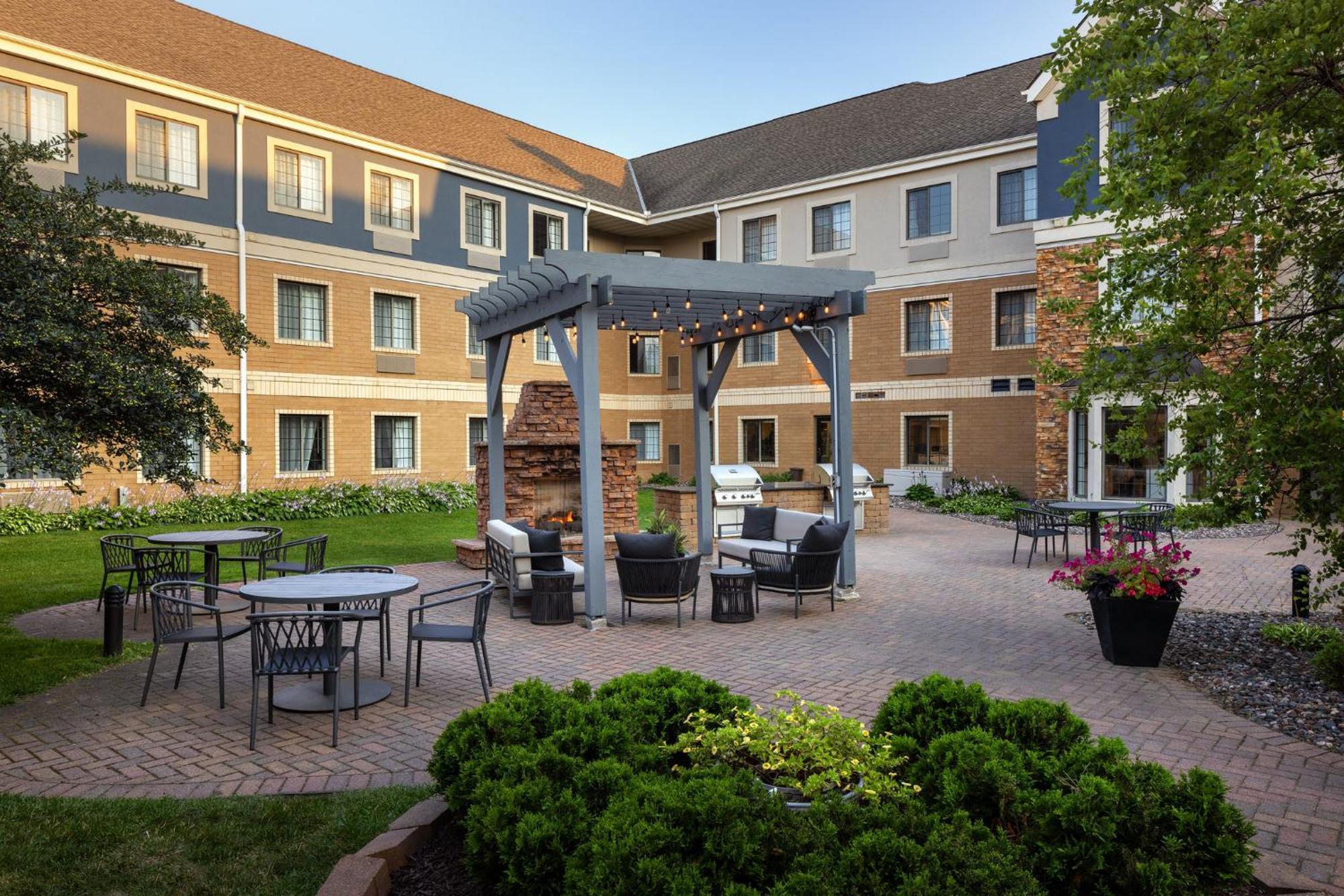 Staybridge Suites Minneapolis-Maple Grove By Ihg Εξωτερικό φωτογραφία